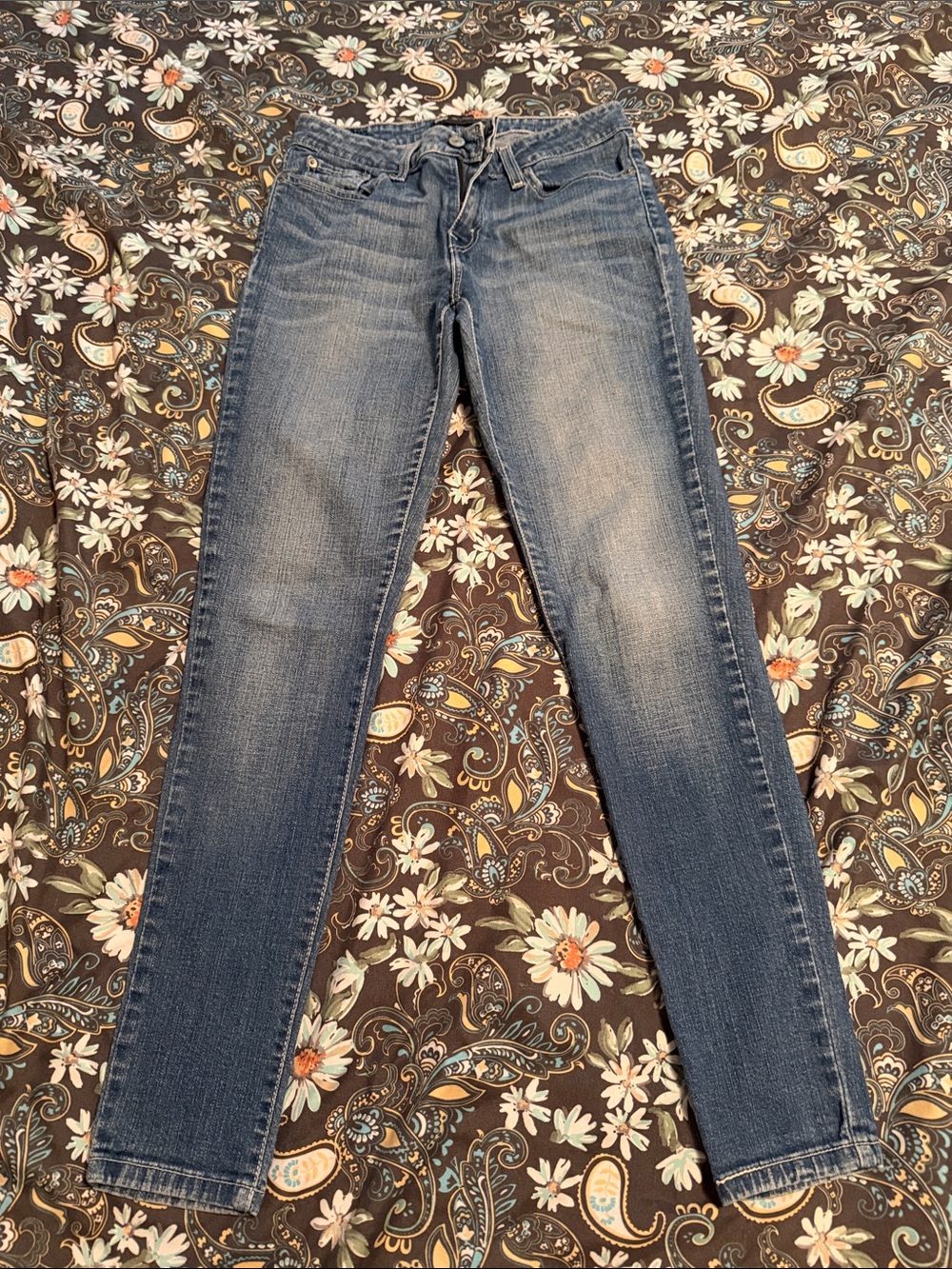 Levi's Women's Medium Wash Stretch Jeggings